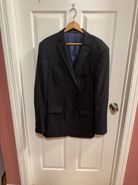 Men's Black Two-Button Suit Jacket - Classic Notch Lapel Blazer